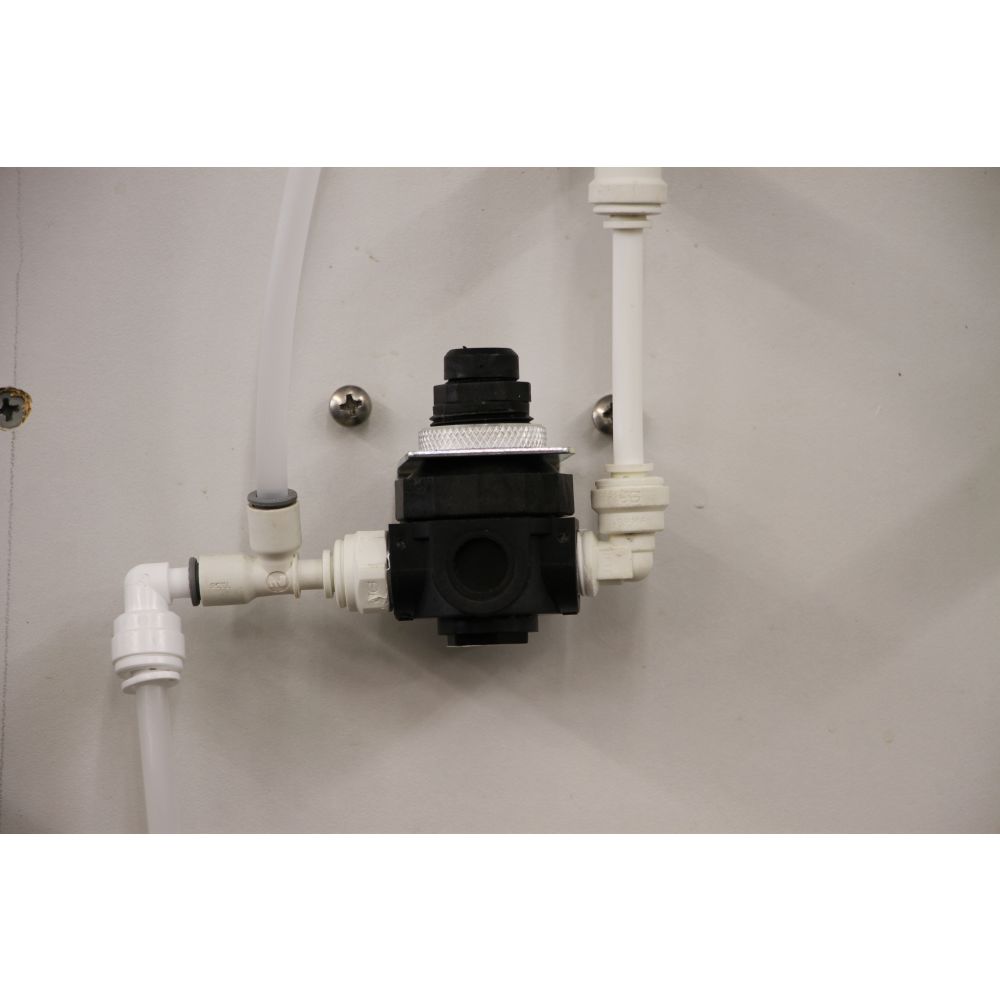 Watts P60 Series Miniature Plastic Water Pressure Regulator - 4 Way - 1/4" FNPT 0-60 psi